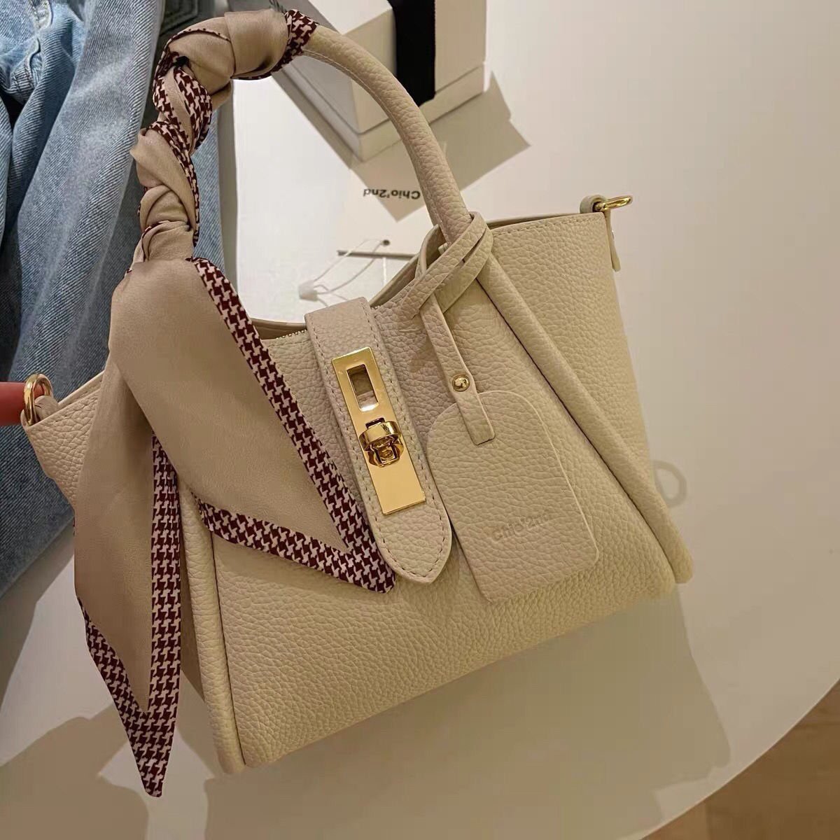 Cabas souple effet cuir grainé litchi – Image 6