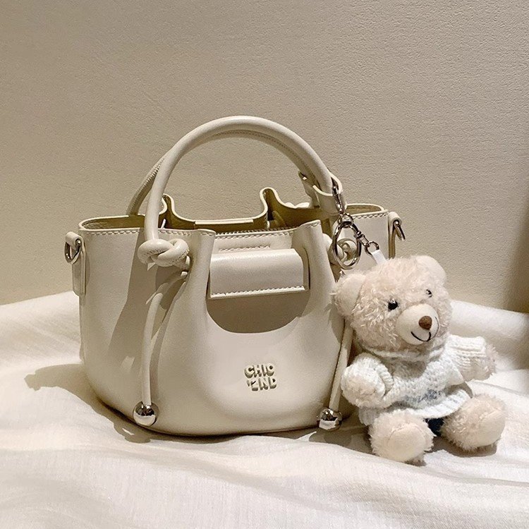 Sac bandoulière rétro ours pour femme – Image 5