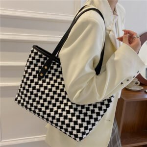 Stylish Plaid Shoulder Tote With Large Capacity