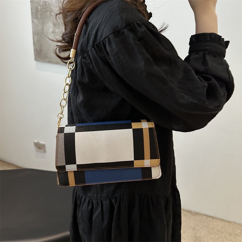 One-shoulder Portable Underarm Flow Color Contrast Patchwork Small Square Bag – Image 4