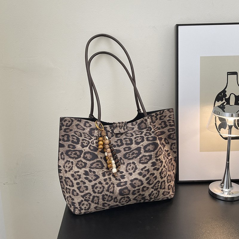 Leisure Large Capacity Leopard Print Hand-held Tote Shoulder Bag – Image 3