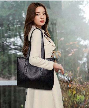 Simple And Versatile Handbag Large Capacity Shoulder Tote Bag – Image 4