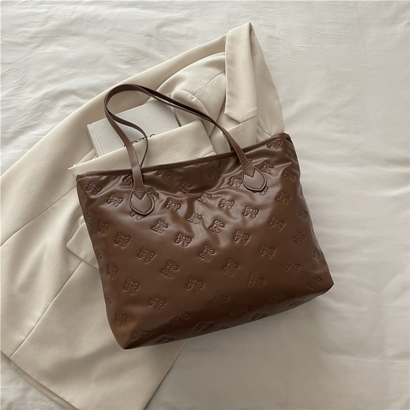 French Retro Simple Embossed Hand-carrying Big Shoulder Bag – Image 2
