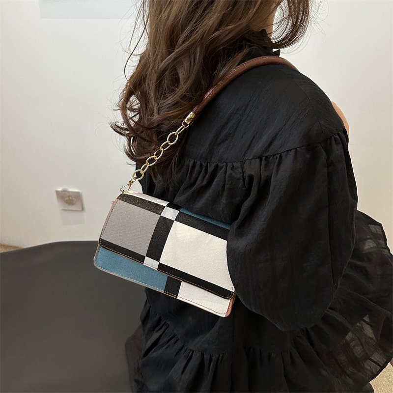 One-shoulder Portable Underarm Flow Color Contrast Patchwork Small Square Bag – Image 3