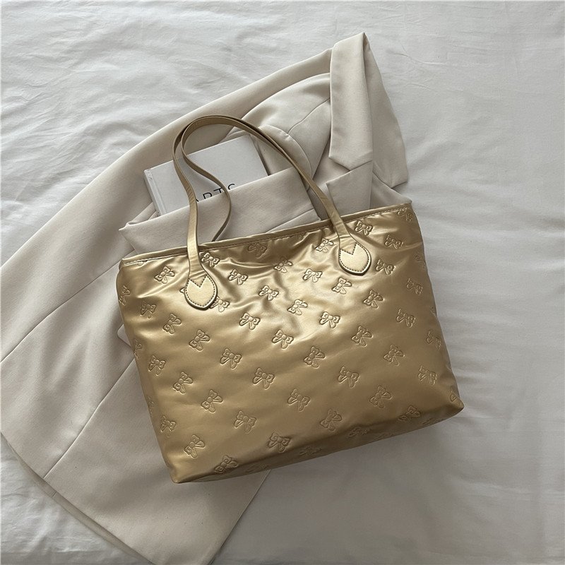 French Retro Simple Embossed Hand-carrying Big Shoulder Bag – Image 9
