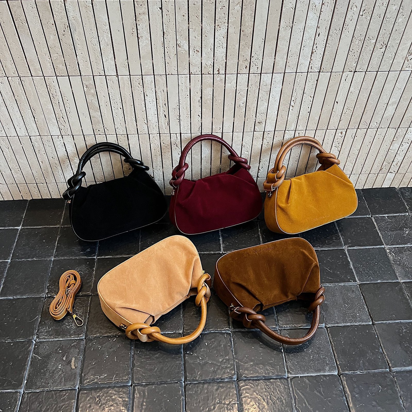 Trendy Retro Hand Women's Bag Korean Style Niche – Image 2